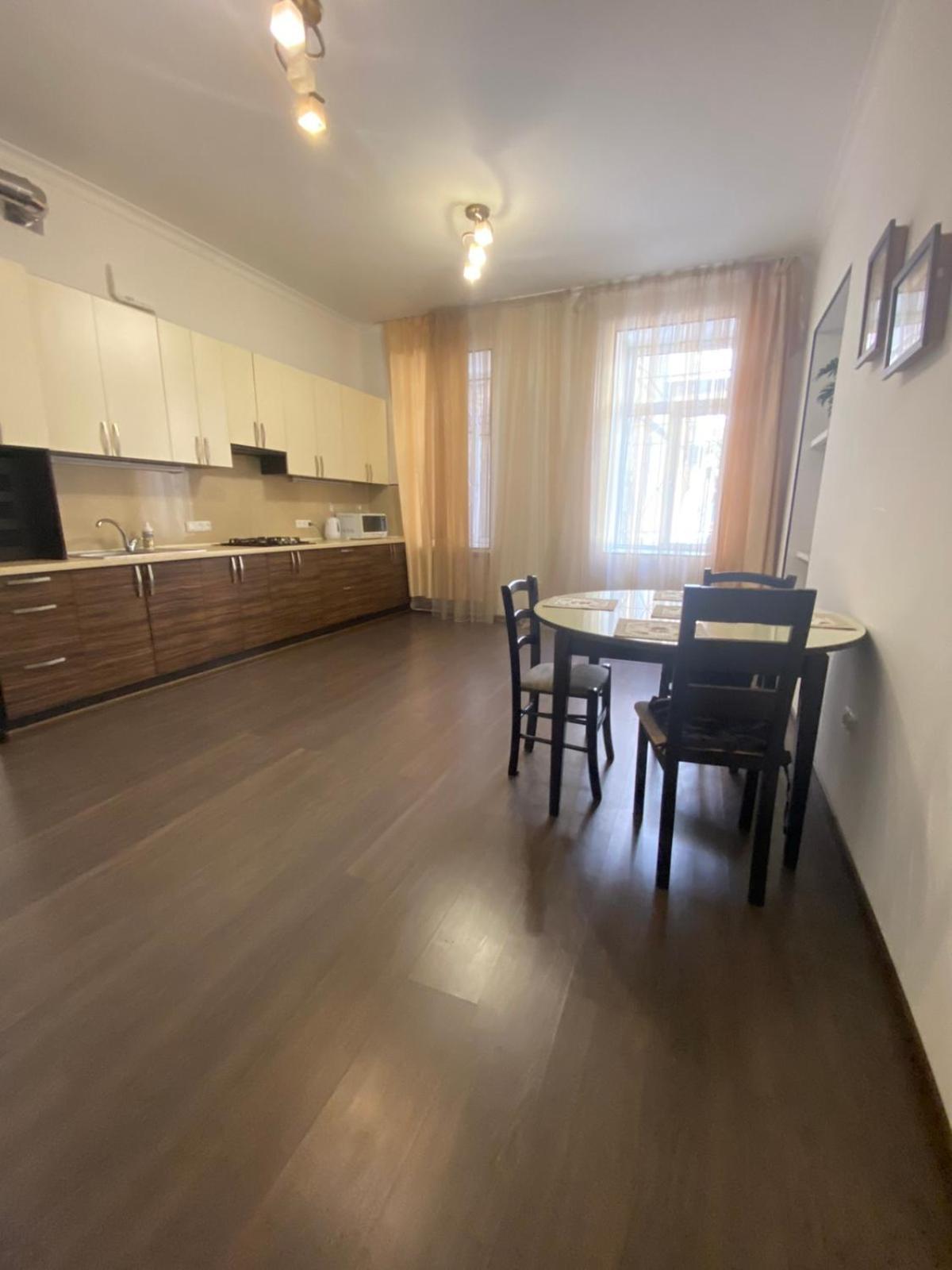 Afina Aparthotel Odessza Kültér fotó